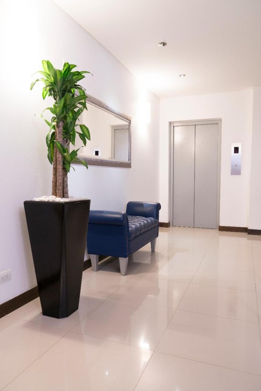 Hotel Cinco มอนเตริอา ภายนอก รูปภาพ