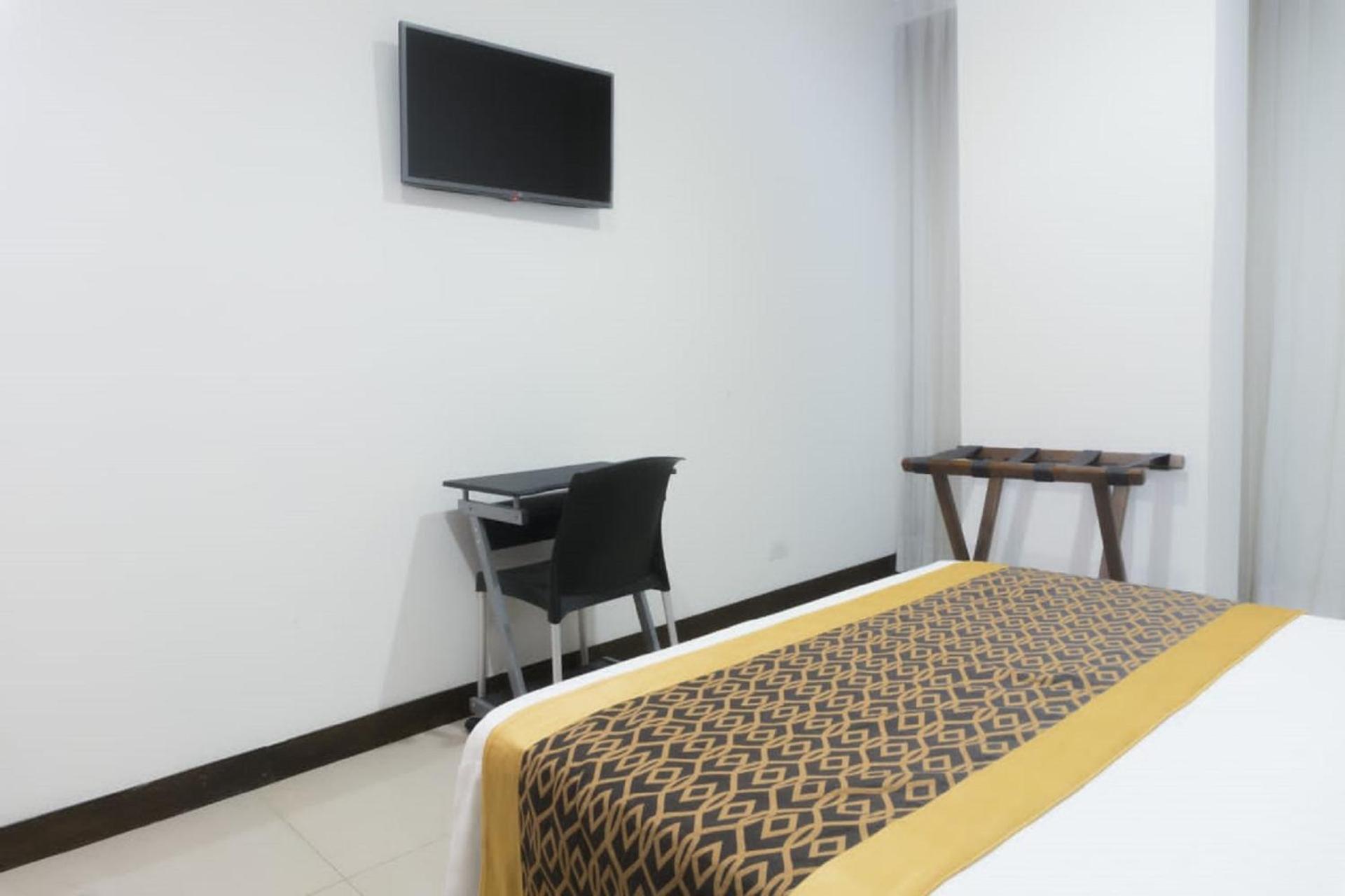 Hotel Cinco มอนเตริอา ภายนอก รูปภาพ